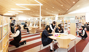 図書館で働いてみませんか?