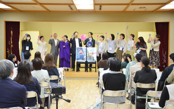決勝戦開票の様子