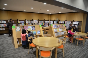 高砂市立図書館オープンの様子