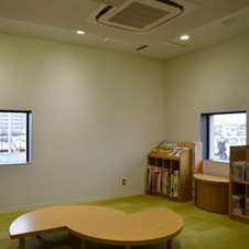 高砂市立図書館「おはなしのへや」