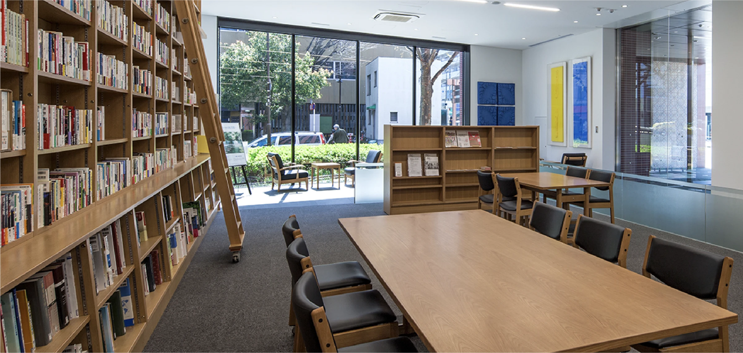 図書館流通センター 働く社員