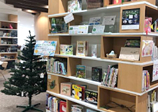 「とり&こんちゅう」の展示を実施し「KooNe」のPRを行いました@室蘭市きらんブックパーク