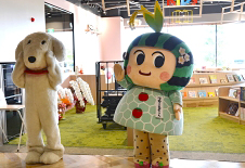 つがる市立図書館開館の様子
