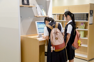 つがる市立図書館開館式の様子