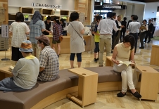 つがる市立図書館開館の様子