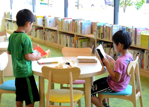 つがる市立図書館開館式の様子